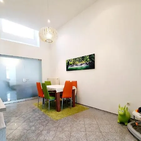 Downtown First Floor 6 Guests On Request Wilhelmstr 5 Min To Chio