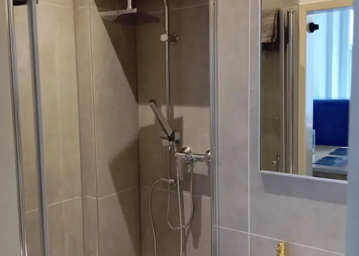 Downtown First Floor 6 Guests On Request Wilhelmstr 5 Min To Chio *